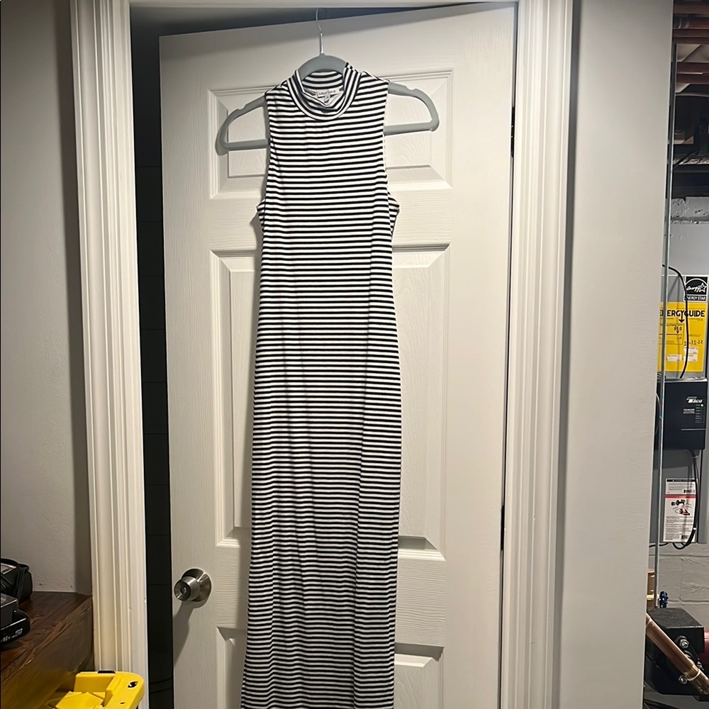 Striped Black and White Sleeveless Maxi Dress